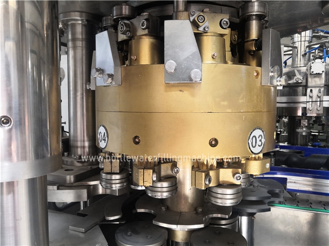 Otomatis 500ml 20000CPH Tin Can Filling Mesin Sealing 2