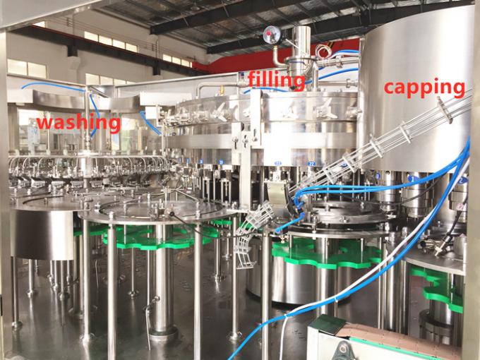 Lini Produksi Minuman Ringan Berkarbonasi 8.07KW, Mesin Pengisian Botol Air Soda 8000BPH 500ml 0